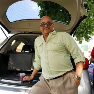 Meet your Posher, Ernesto